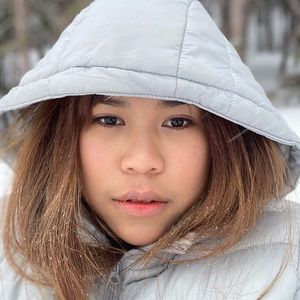 Meet your Posher, Moleemas